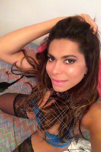Foto selfie 28 di Danyella Alves Pornostar trans Lido Di Camaiore