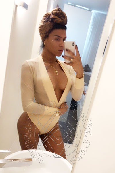 Foto selfie 23 di Vania Cubana trans Cremona