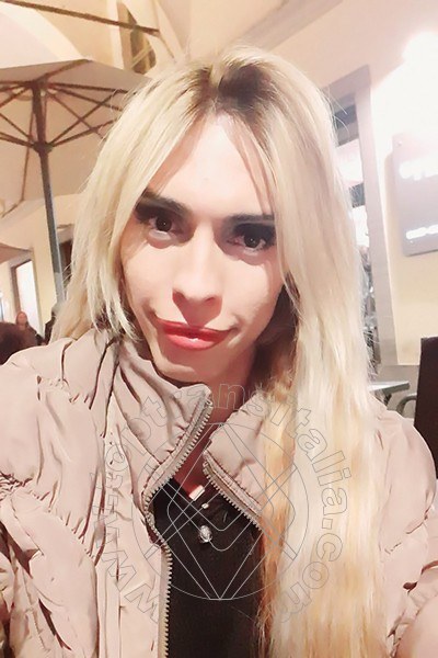 Foto selfie 4 di Amanda Sanchez trans Asti