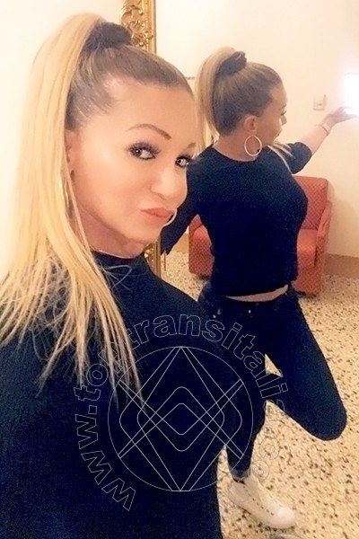 Foto selfie 518 di Pamy La Diva Stellare trans Losanna