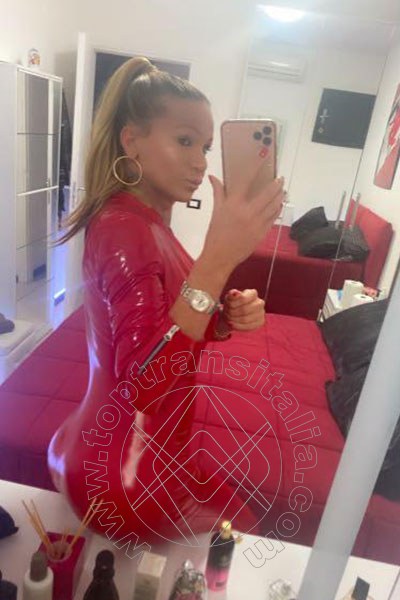 Foto selfie 590 di Pamy La Diva Stellare trans Losanna