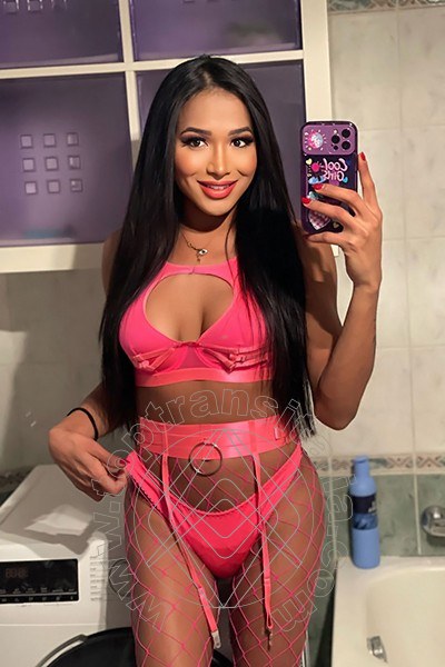 Foto selfie 2 di Angel Jade Pornostar trans Milano