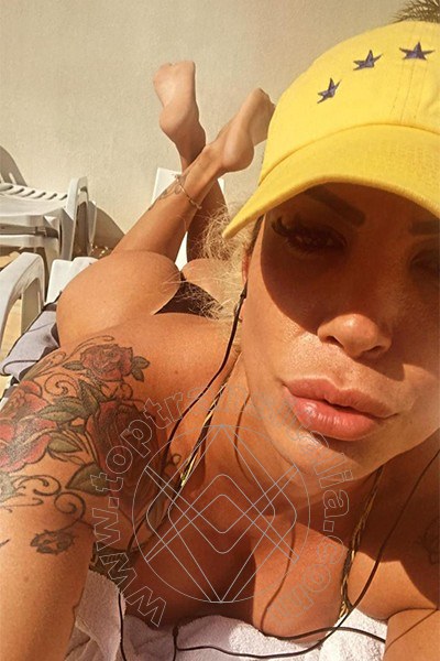 Foto selfie 1 di Julie Berdu Pornostar trans Cagnes-sur-mer