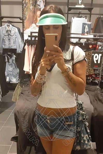 Foto selfie 66 di Cassidy Ferraro trans Vibo Valentia