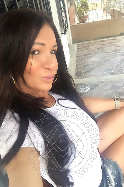 Foto selfie 1048 di Pamy La Diva Stellare trans Losanna
