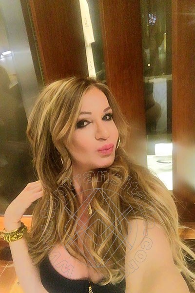 Foto selfie 1210 di Pamy La Diva Stellare trans Losanna