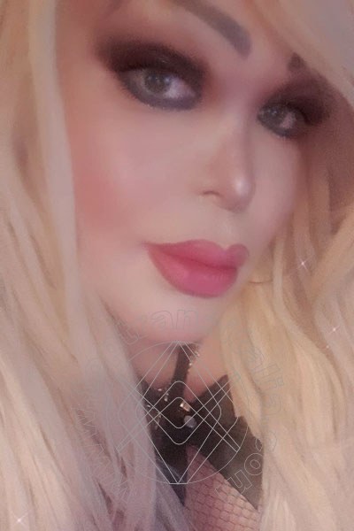 Foto selfie 48 di Roxanne trans Crotone