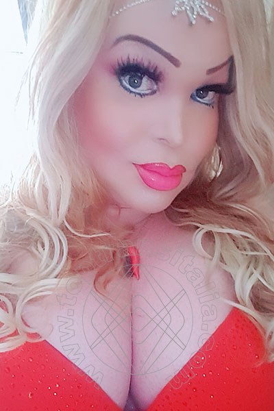Foto selfie 46 di Roxanne trans Crotone