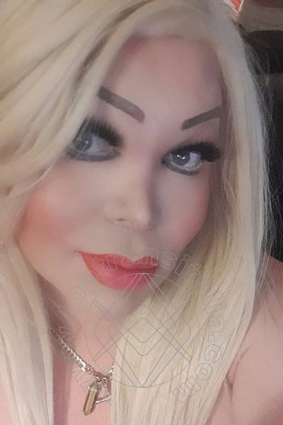 Foto selfie 39 di Roxanne trans Crotone