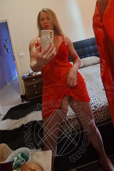 Foto selfie hot 8 di Selenia Blond trans Siena