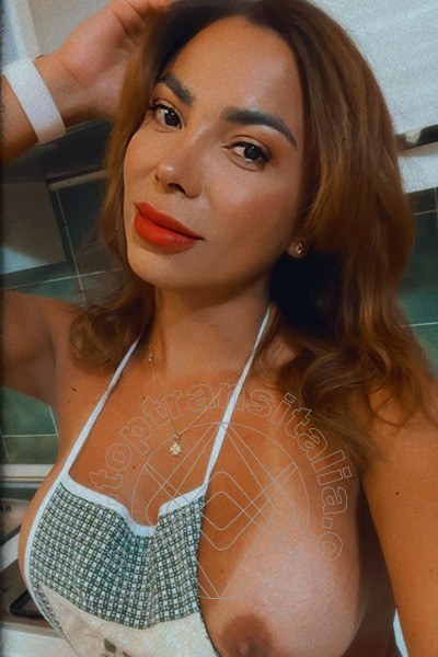 Foto selfie 17 di Marilia Almeida trans Altopascio