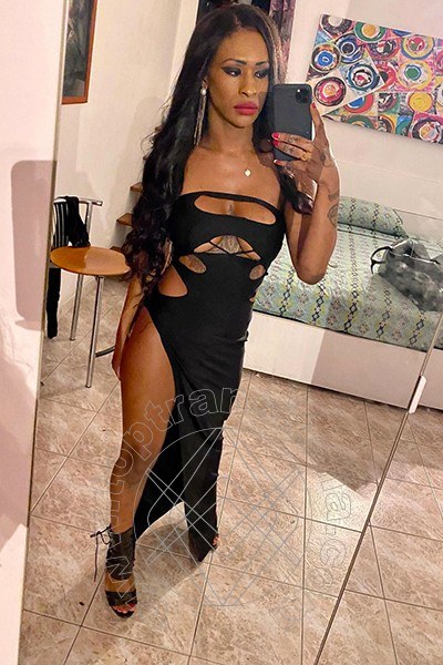 Foto selfie di Adriquielly Soraya trans Villa Rosa