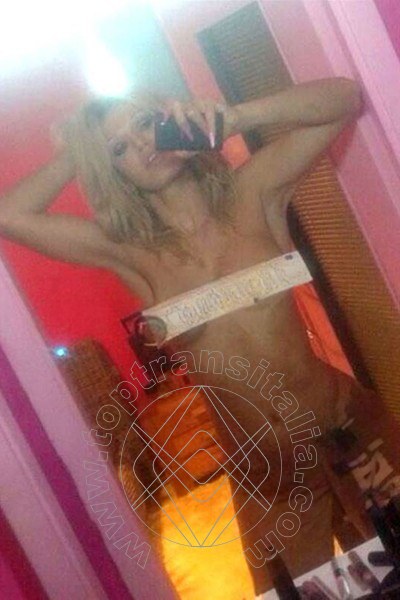 Foto selfie 6 di Larissa Meneghel trans Belluno