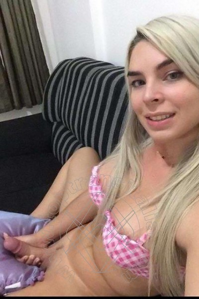 Foto selfie hot 6 di Carol Penelope Pornostar trans Carpi