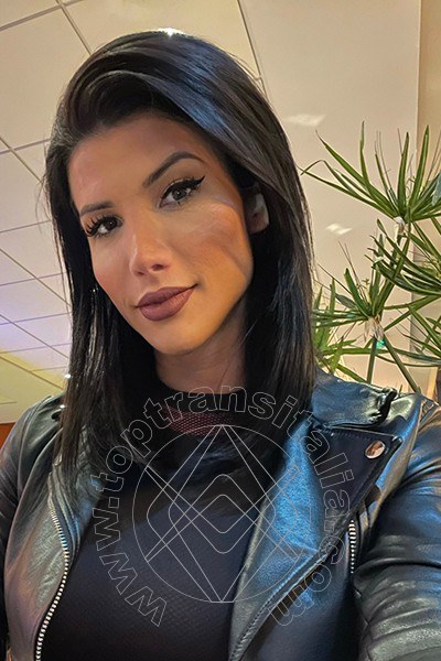 Foto selfie 3 di Victoria Carvalho Pornostar trans Torino