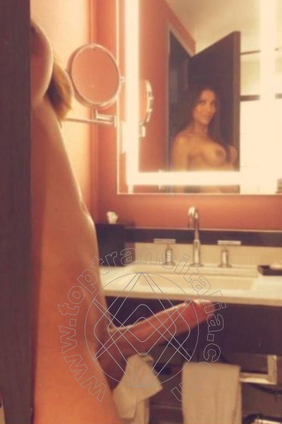 Foto selfie hot 3 di Suzana Brasiliana trans Blanes