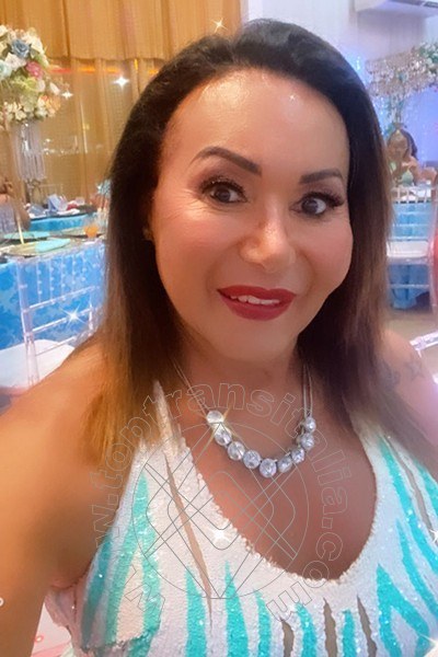 Foto selfie di Elena Muniz trans Crotone