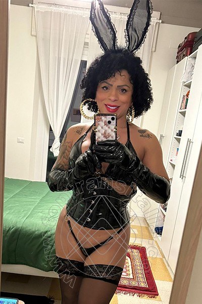 Foto selfie 3 di Thayla Santos Pornostar trans Milano