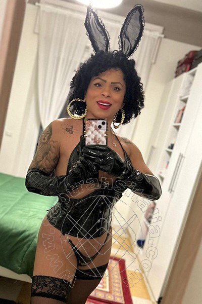 Foto selfie 1 di Thayla Santos Pornostar trans Milano