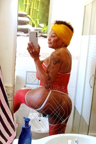 Foto selfie hot di Kimon Cat trans Termoli