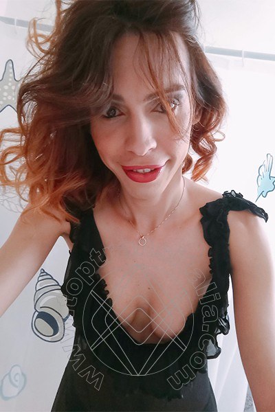 Foto selfie 3 di Amanda Sanchez trans Asti