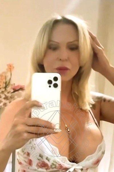 Foto selfie di Bianca Bulamark trans Martinsicuro