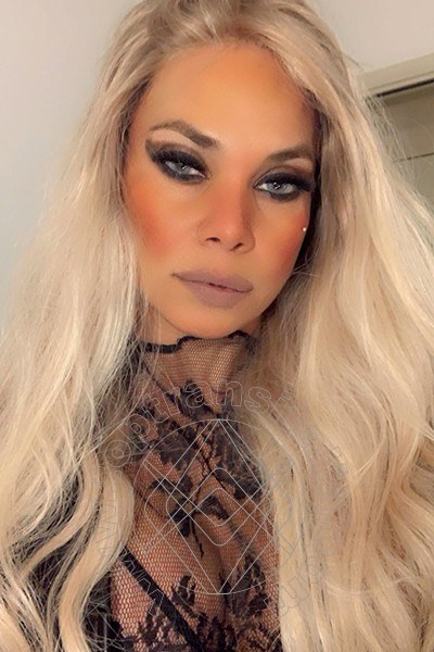 Foto selfie di Bruna Dior trans Alba Adriatica