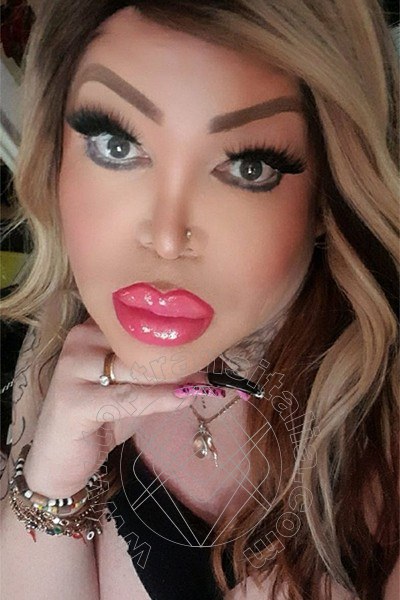 Foto selfie 34 di Roxanne trans Crotone