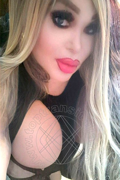 Foto selfie 32 di Roxanne trans Crotone