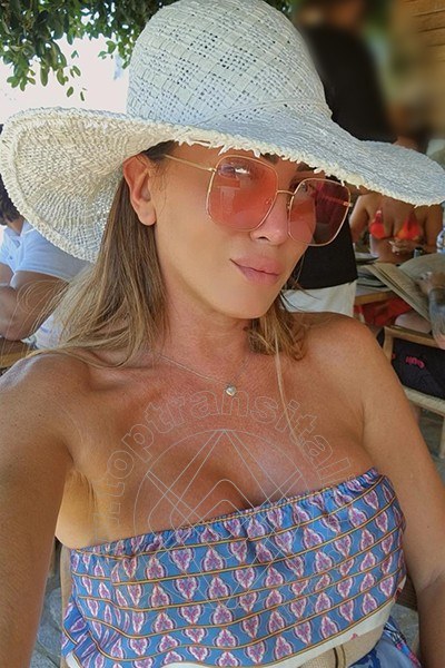 Foto selfie di Amanda Lollobrigida trans Cassino