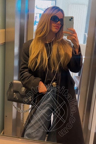 Foto selfie 35 di Rafaella Menicucci Xxl trans Verona