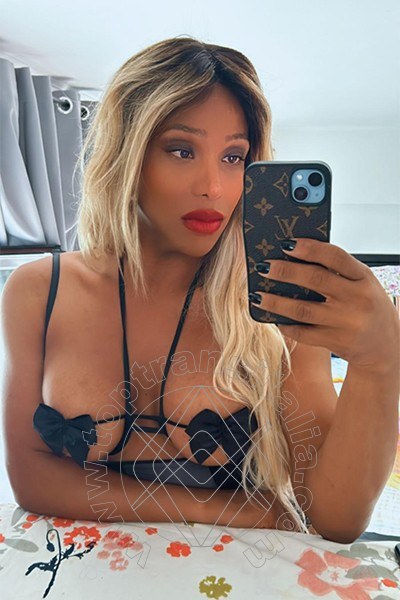 Foto selfie 59 di Adriana trans Roma