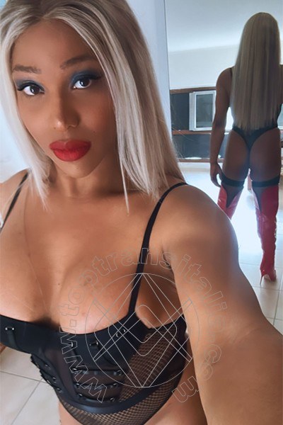 Foto selfie 29 di Adriana trans Roma