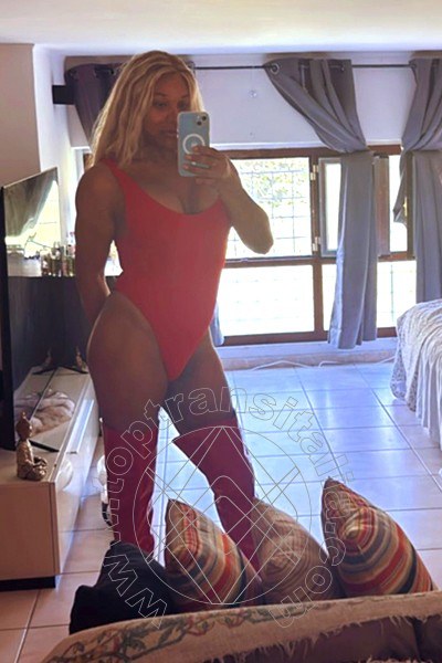 Foto selfie 38 di Adriana trans Roma