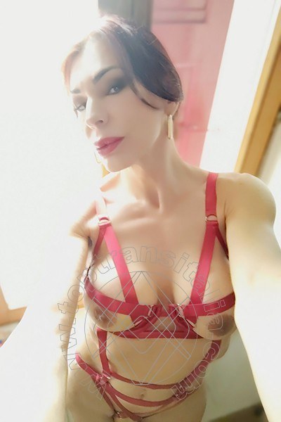 Foto selfie hot di Claudia B. trans Milano
