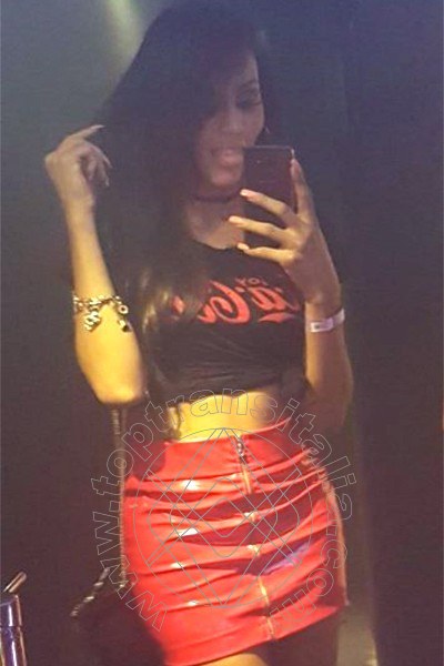 Foto selfie 13 di Nicolly Hilton trans Somma Lombardo