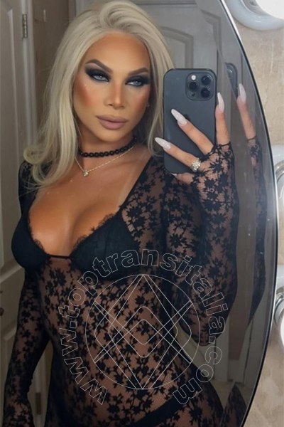 Foto selfie 2 di Bruna Dior trans Alba Adriatica