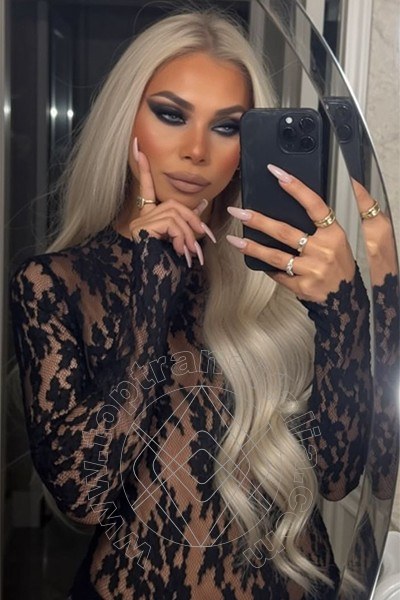 Foto selfie di Bruna Dior trans Alba Adriatica