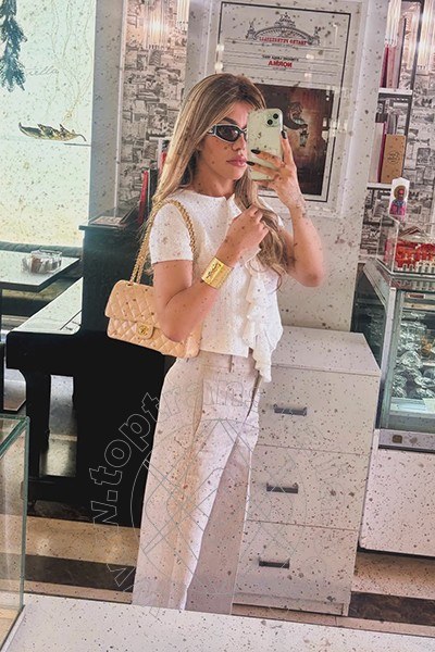 Foto selfie 1 di Rafaella Menicucci Xxl trans Napoli