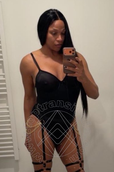 Foto selfie 10 di Adriana trans Roma