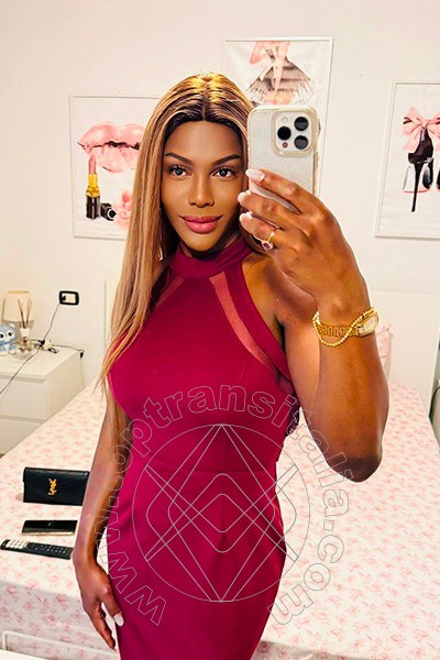 Foto selfie di Ivy Müller trans Bergamo