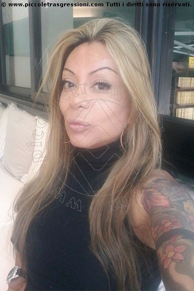 Foto selfie 101 di Joyce Kim The Authentic trans San Paolo